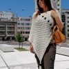 unpico4 Poncho un pico en hilo con apliques
